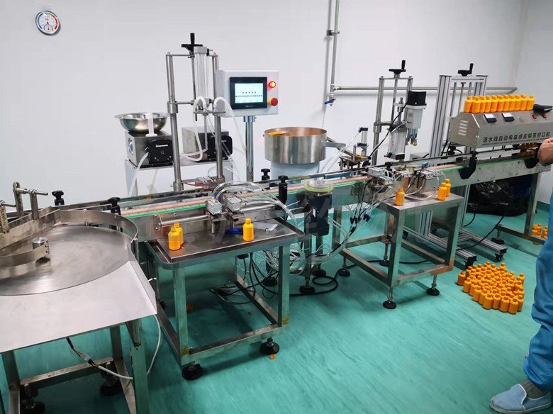 塑料瓶灌裝封口聯(lián)動線