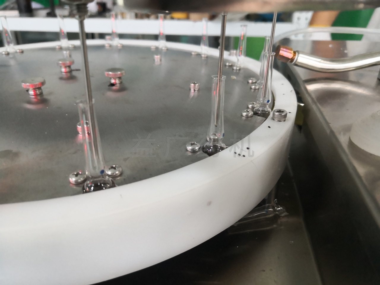 臺式安瓿瓶灌封機(jī)充氮圖片